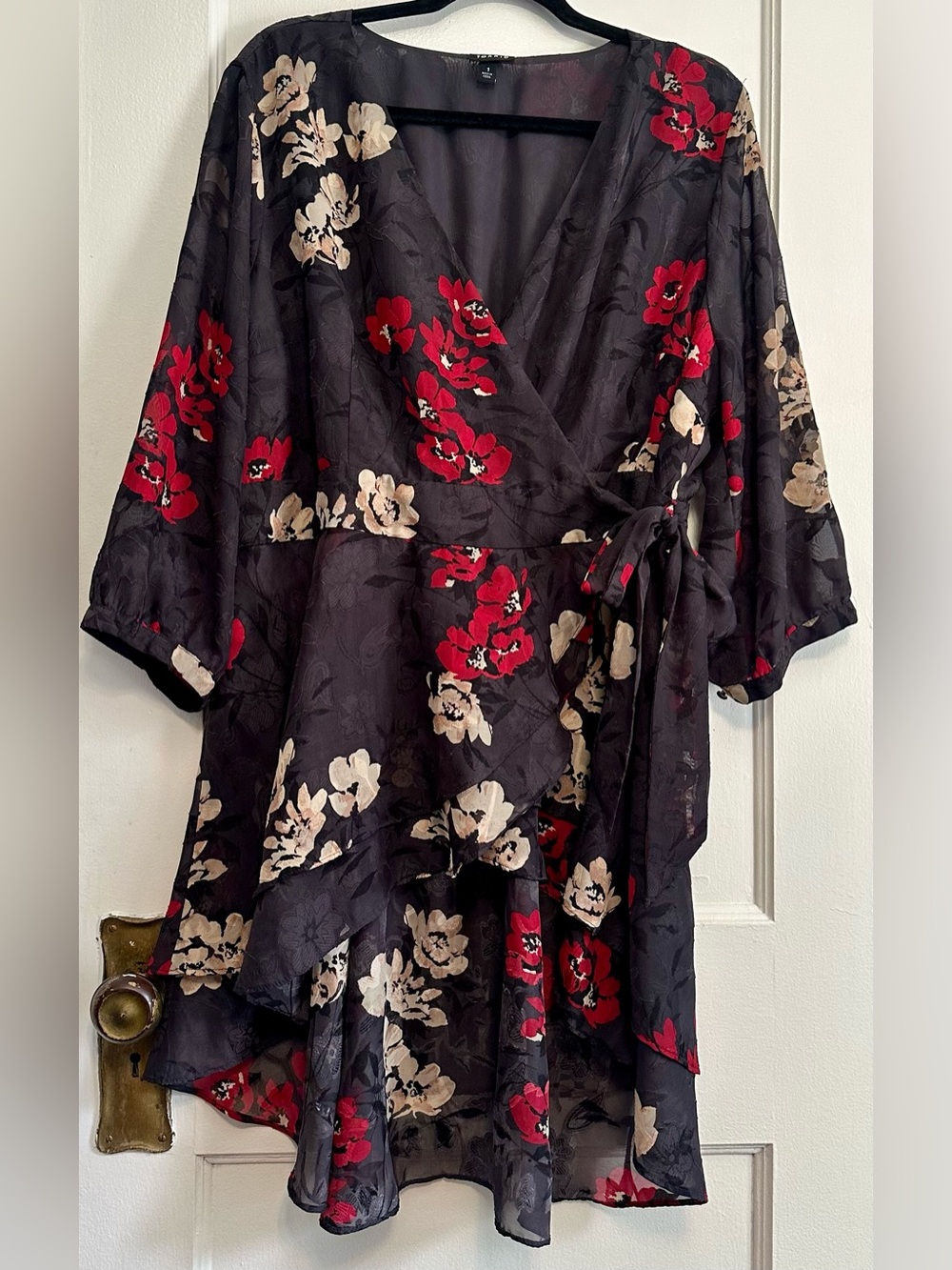 Torrid Black Wrap Mini Dress with Red & Cream Blooms (1X)